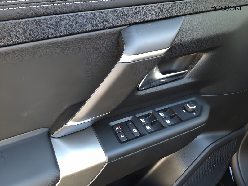 19 - Jeep Compass 1.6 turbo e-hybrid plug-in 225cv first edition fwd edct7