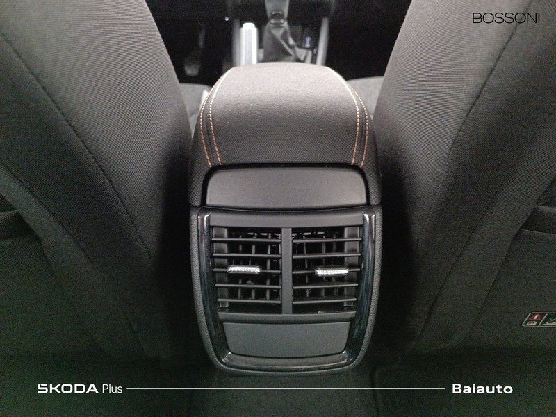 13 - Skoda Scala berlina 1.0 g-tec 90cv style