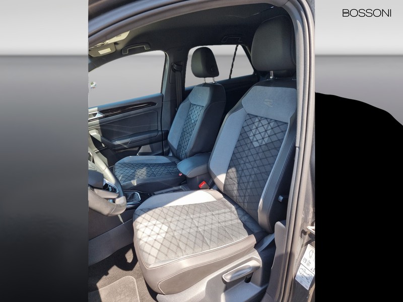 7 - Volkswagen T-Roc 2.0 tdi scr 150cv r line dsg