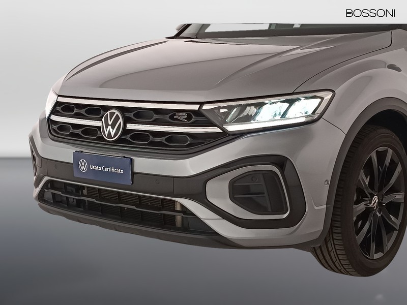 13 - Volkswagen T-Roc 1.5 tsi act r line