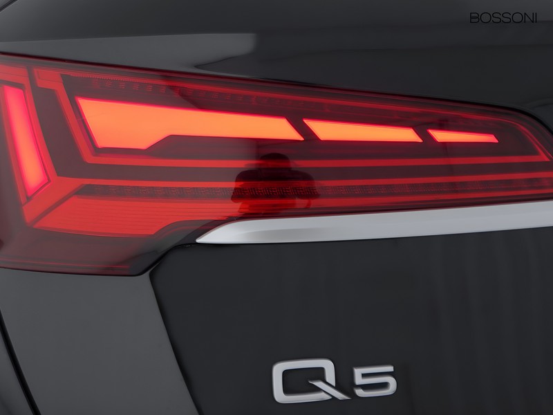 7 - Audi Q5 40 2.0 tdi mhev 12v business advanced quattro s tronic