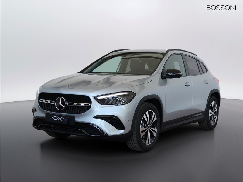 1 - Mercedes GLA 200 d progressive extra 8g-dct
