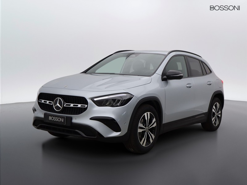 1 - Mercedes GLA 200 d progressive extra 8g-dct