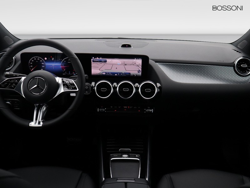 13 - Mercedes GLA 200 d progressive extra 8g-dct