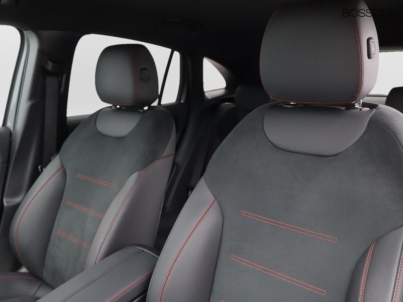 7 - Mercedes GLA 200 d amg line advanced plus 4matic 8g-dct