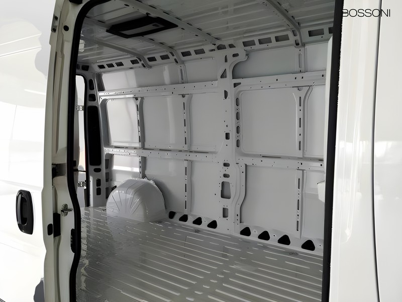 13 - Fiat Professional Ducato e 42,5q LH2 122CV 47kwh