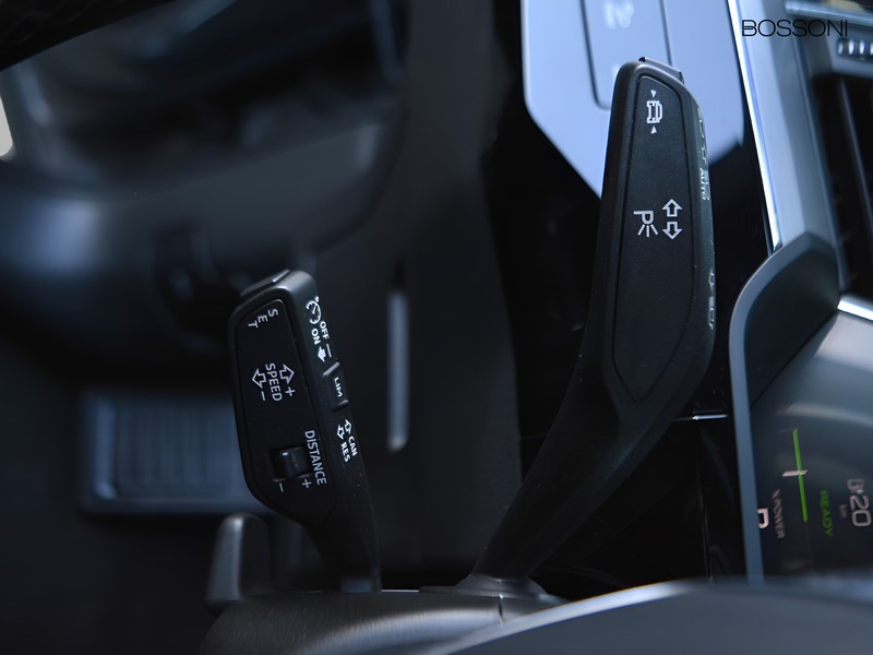 19 - Audi e-tron sportback 55 business fast quattro cvt