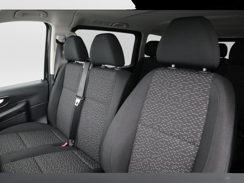 7 - Mercedes Vans Vito etourer 129 long 90kwh