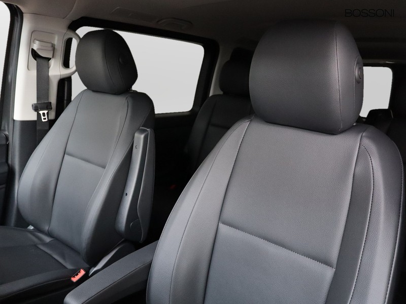 7 - Mercedes Vans Vito mixto 116 cdi long pro 9g-tronic