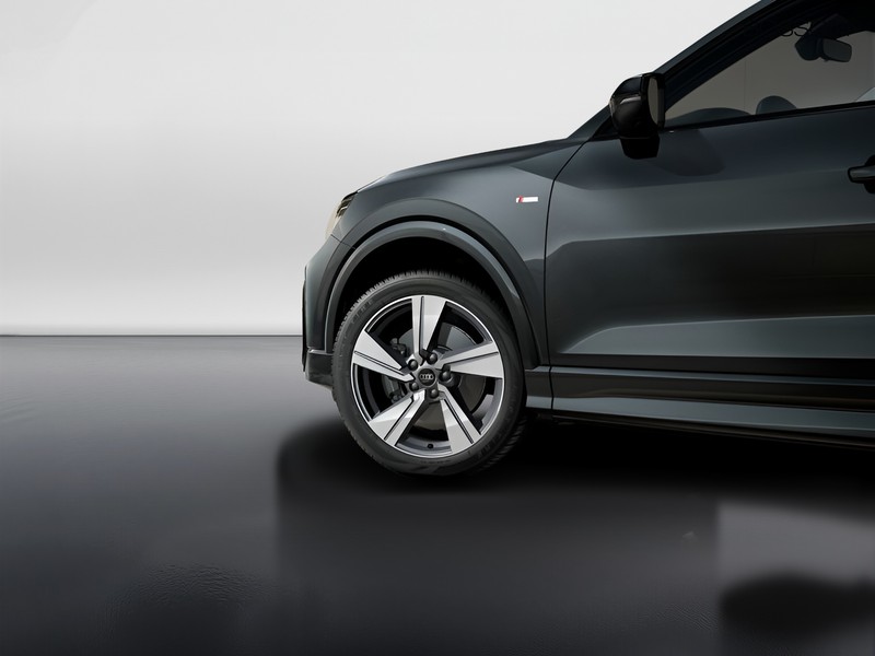7 - Audi Q2 35 2.0 tdi s line edition s tronic