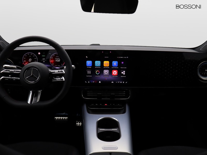 13 - Mercedes CLA 200 advanced plus 4matic auto