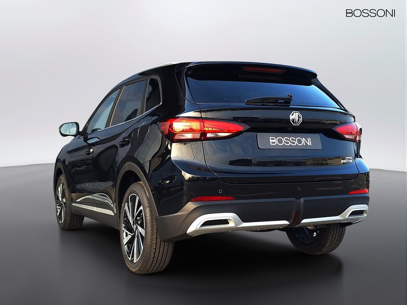 7 - Mg ZS 1.5 hybrid+ luxury auto