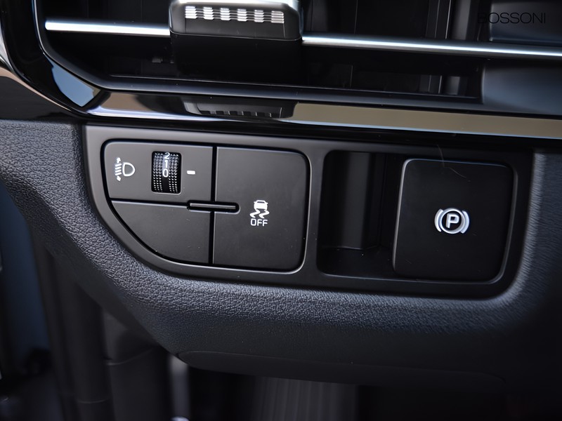 19 - Kia Sportage 1.6 crdi mhev business dct7