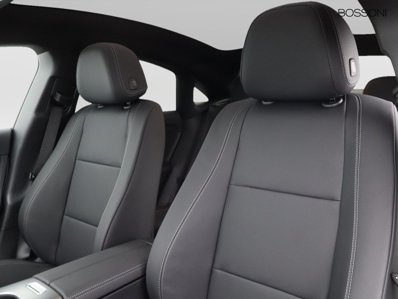 7 - Mercedes CLA 180 advanced plus auto