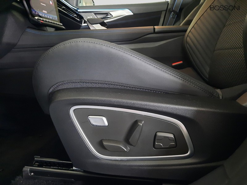 19 - Renault Austral 1.2 full hybrid e-tech 200cv esprit alpine auto