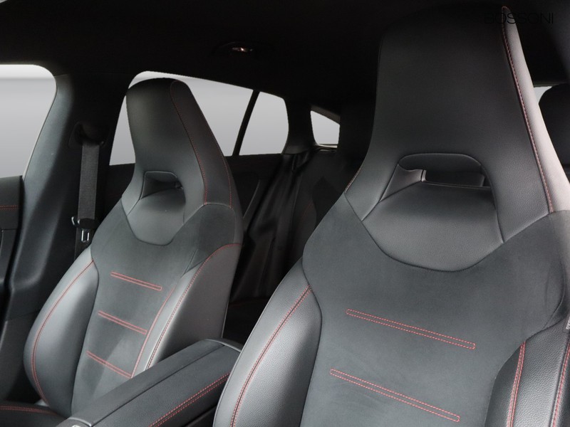 7 - Mercedes CLA shooting brake 180 d amg line advanced plus 8g-dct