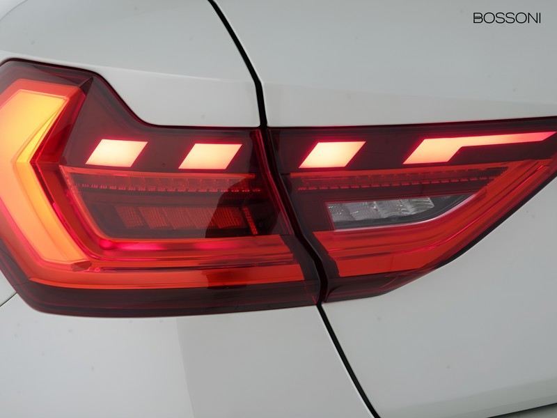 7 - Audi A1 allstreet 30 1.0 tfsi 116cv business s tronic