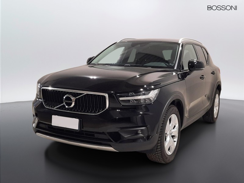 1 - Volvo XC40 2.0 b4 momentum pro awd automatico 7m