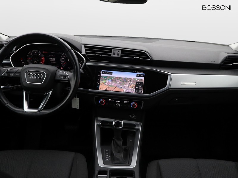 13 - Audi Q3 sportback 35 2.0 tdi business plus s tronic
