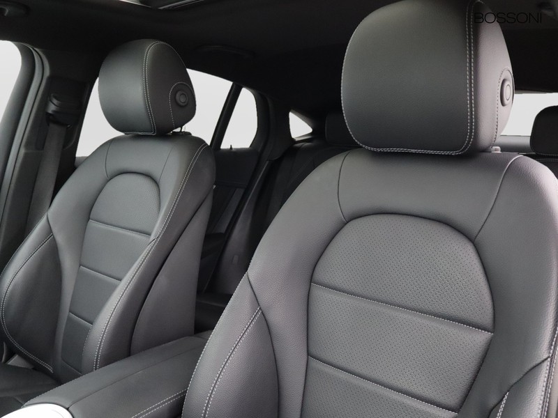 7 - Mercedes GLC coupe 220 d premium 4matic 9g-tronic plus