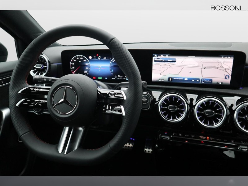 13 - Mercedes Classe A 250 e plug-in-hybrid amg line advanced plus speedshift dct amg 8g