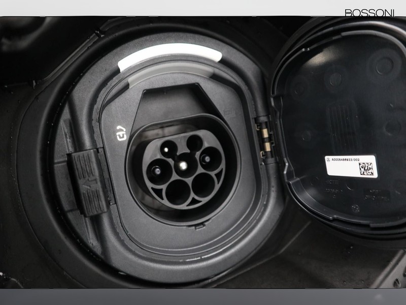 19 - Mercedes Classe A 250 e plug-in-hybrid amg line advanced plus speedshift dct amg 8g