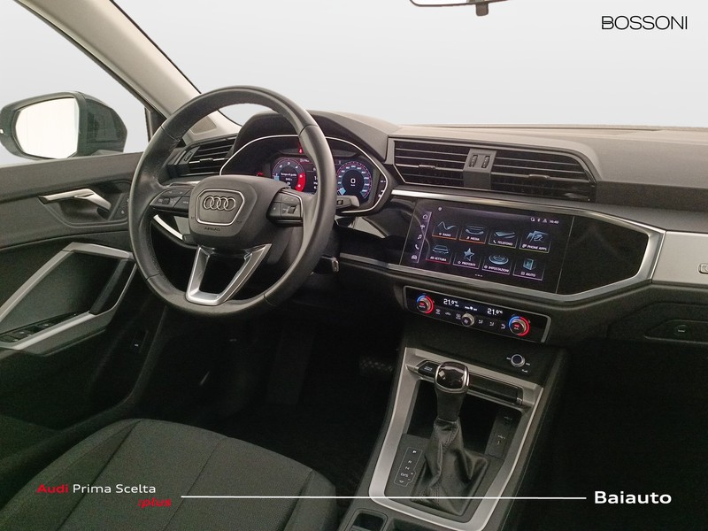 7 - Audi Q3 sportback 35 2.0 tdi s tronic