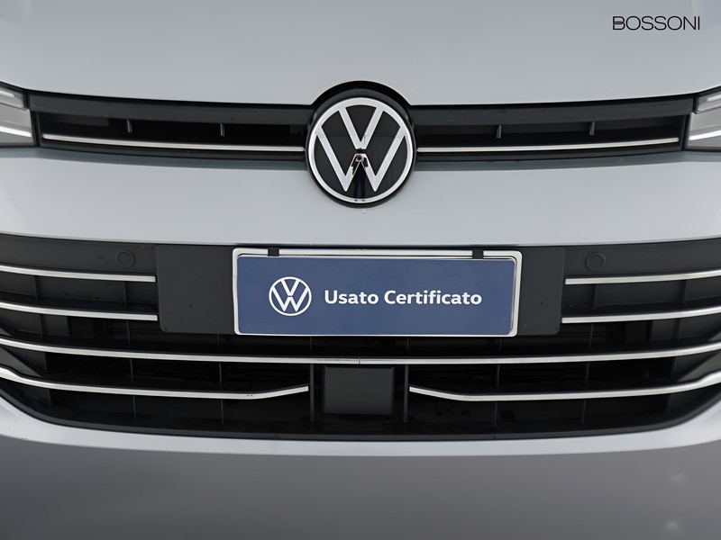 13 - Volkswagen Passat 2.0 tdi scr evo 150cv business dsg
