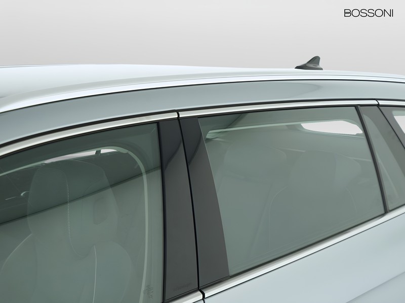 37 - Volkswagen Passat 2.0 tdi scr evo 150cv business dsg
