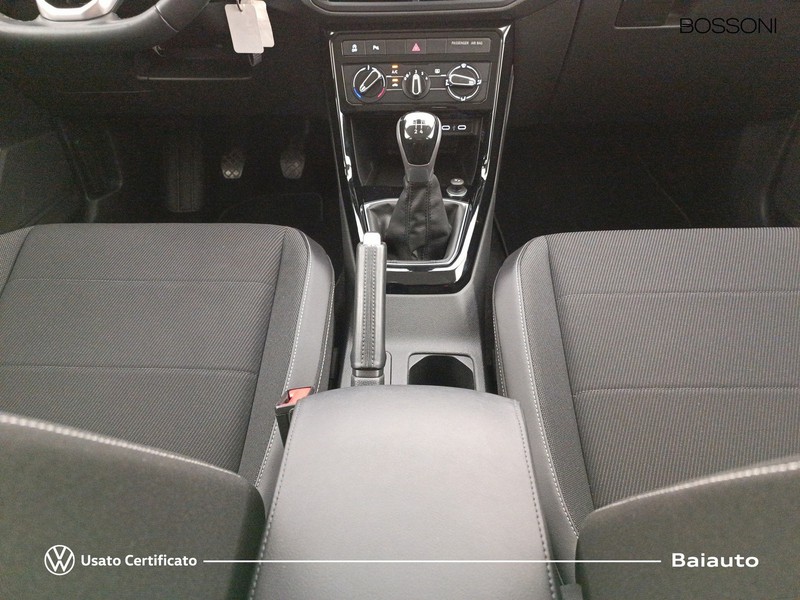 13 - Volkswagen T-Cross 1.0 tsi 95cv style