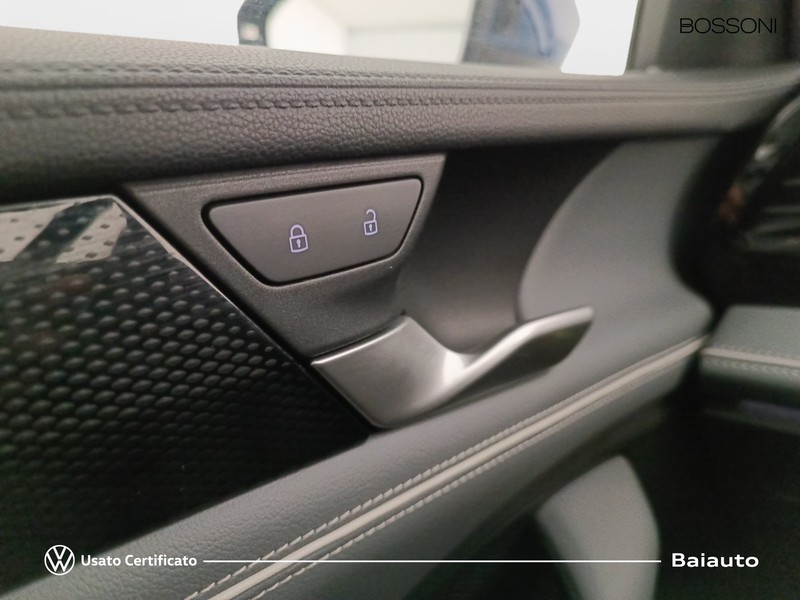 19 - Volkswagen Passat 2.0 tdi scr evo 150cv business dsg