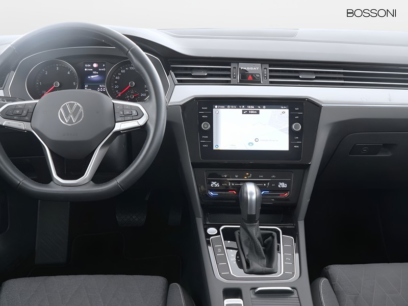7 - Volkswagen Passat variant 2.0 tdi scr evo 150cv business dsg