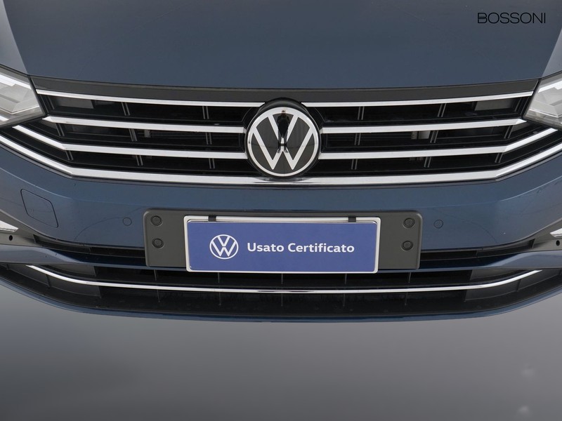 13 - Volkswagen Passat variant 2.0 tdi scr evo 150cv business dsg