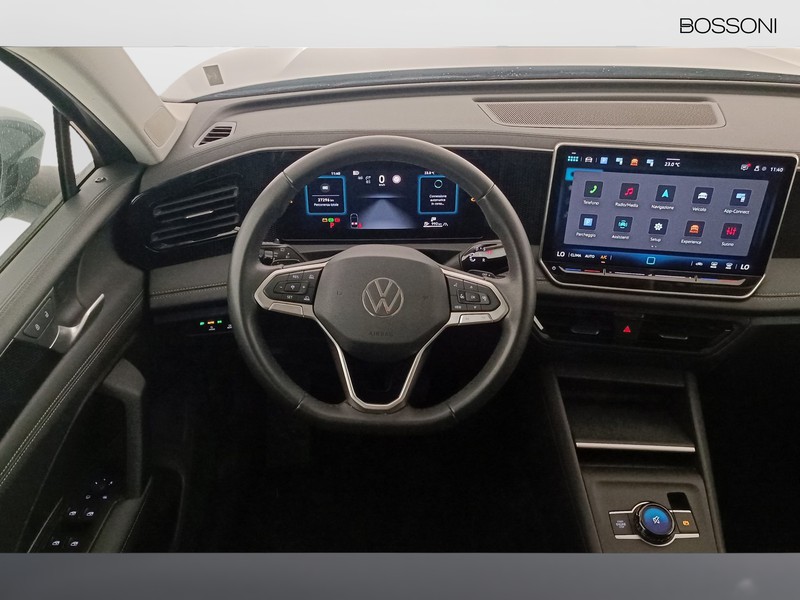 7 - Volkswagen Tiguan 2.0 tdi scr 150cv life dsg