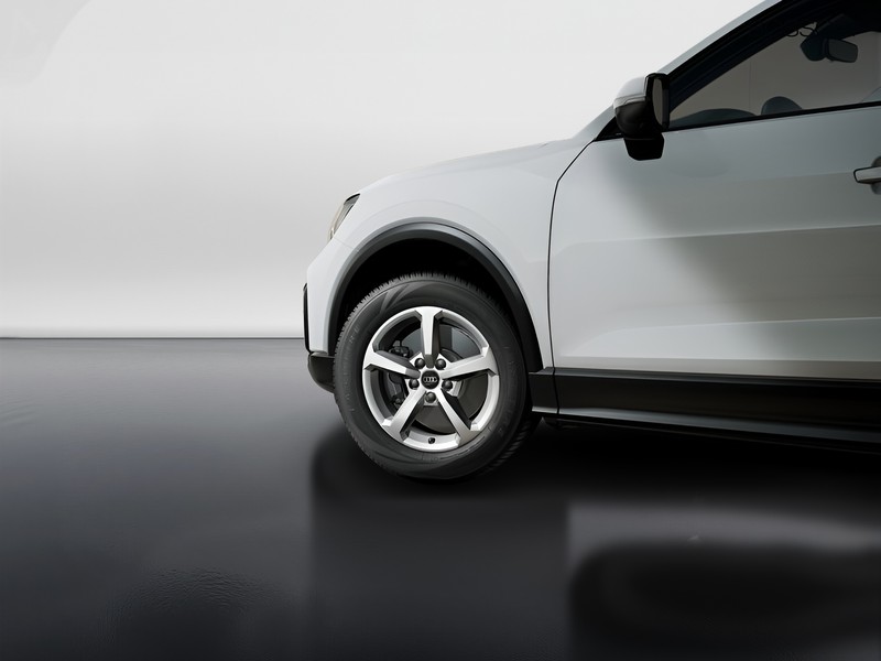 7 - Audi Q2 35 2.0 tdi business s tronic