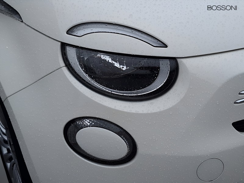13 - Fiat 500 1.0 hybrid pop