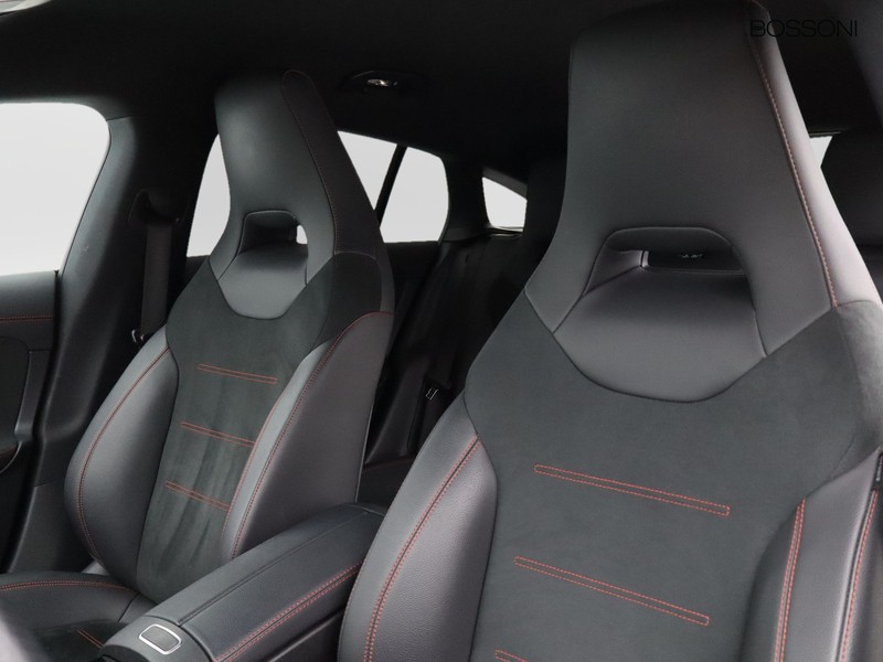 7 - Mercedes CLA shooting brake 200 d amg line premium 8g-dct