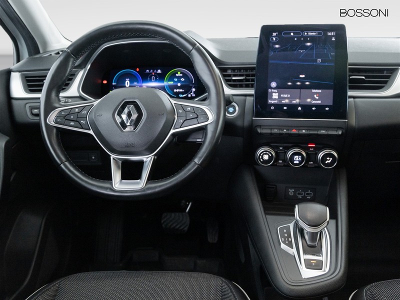 7 - Renault Captur 1.6 e-tech plug-in hybrid 160cv intens auto my21