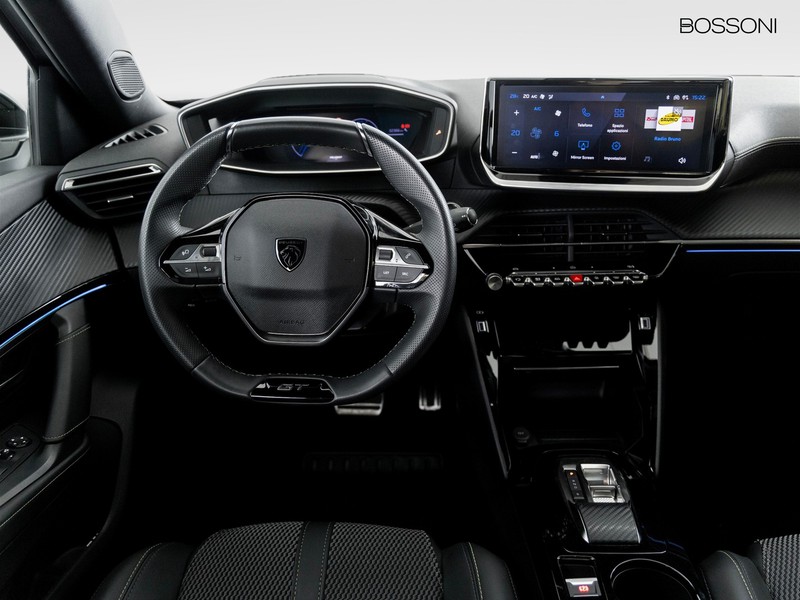 7 - Peugeot e-2008 50 kwh gt