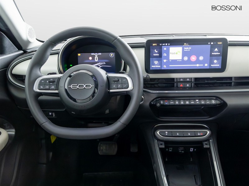 7 - Fiat 600 1.2 hybrid 110cv la prima ii edct