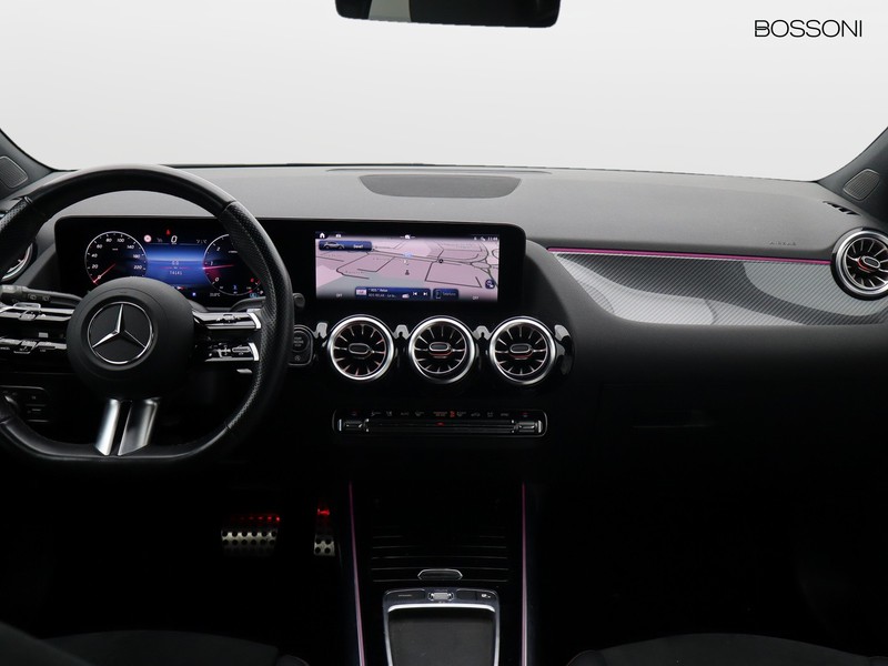 13 - Mercedes GLA 200 d amg line advanced plus 8g-dct