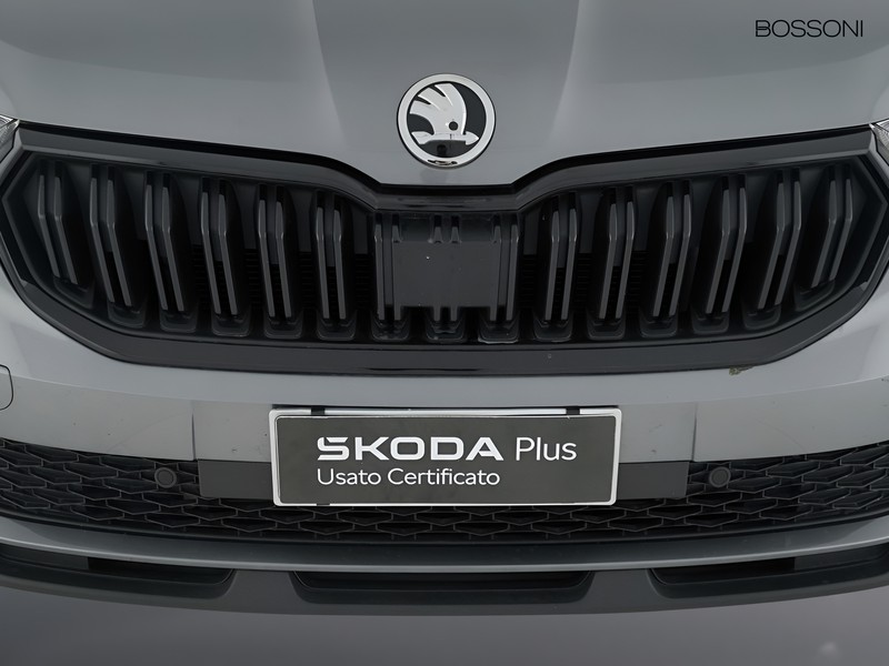 13 - Skoda Kamiq 1.0 tsi 115cv black dots dsg