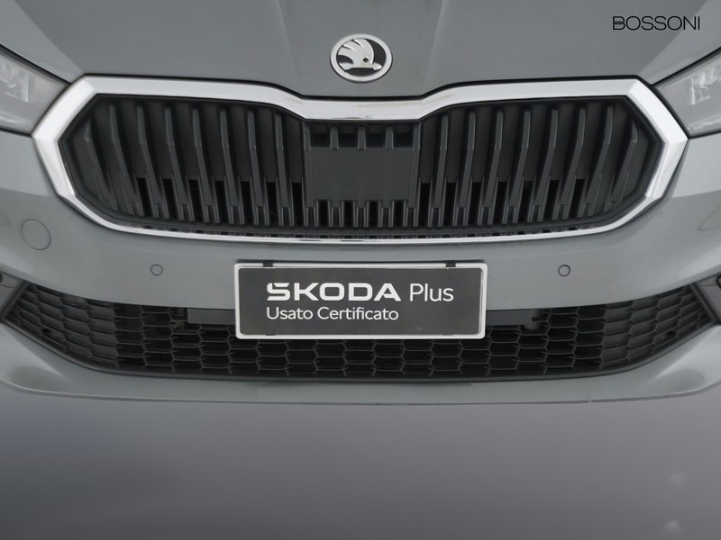 13 - Skoda Fabia 1.0 tsi 95cv 130 edition