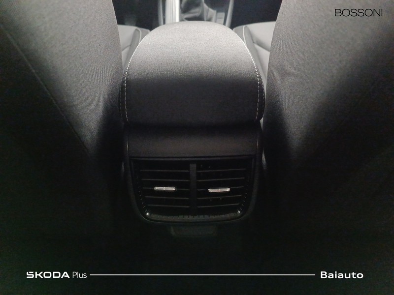 13 - Skoda Fabia 1.0 tsi 95cv 130 edition