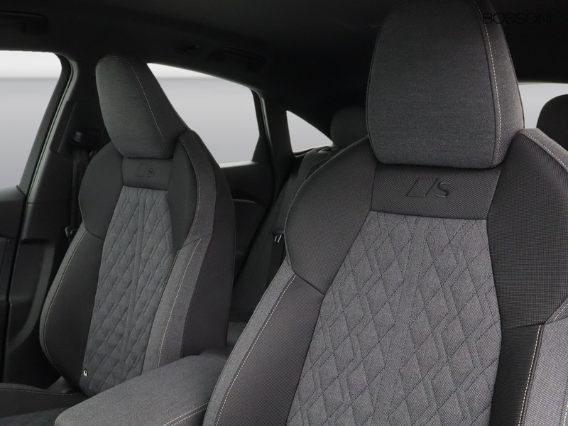 7 - Audi Q5 sportback 2.0 tdi mhev+ 204cv s line edition quattro