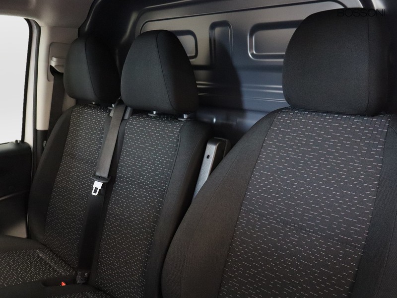7 - Mercedes Vans Vito furgone 110 cdi long pro