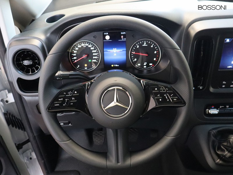 13 - Mercedes Vans Vito furgone 110 cdi long pro