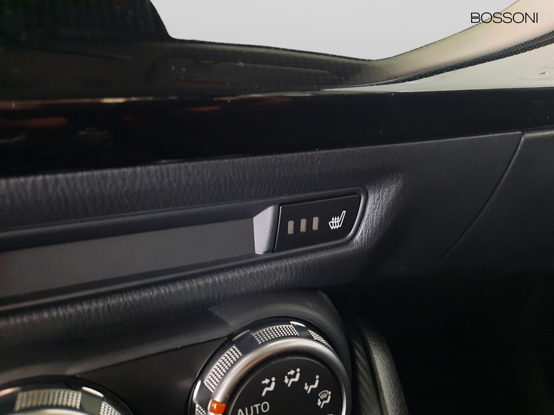 19 - Mazda 2 1.5 e-skyactiv g m hybrid 90cv homura
