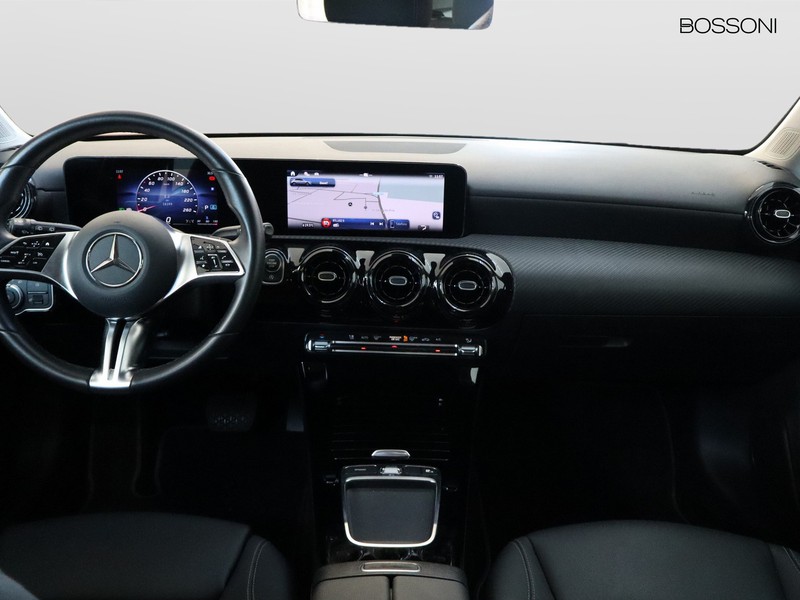 13 - Mercedes Classe A 180 d advanced speedshift dct amg 8g