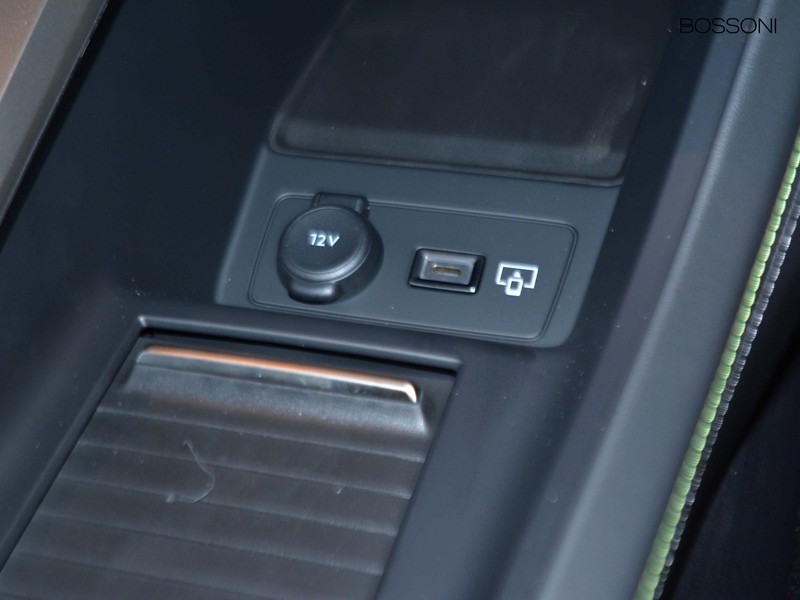 19 - Peugeot 308 1.2 hybrid 145cv gt e-dcs6